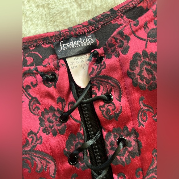 Fredericks of Hollywood Red/Black Corset Tank Top w/ Zippered Back - Picture 4 of 4
